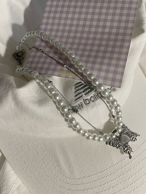 Moonlight Butterfly Freshwater Pearl Necklace-4